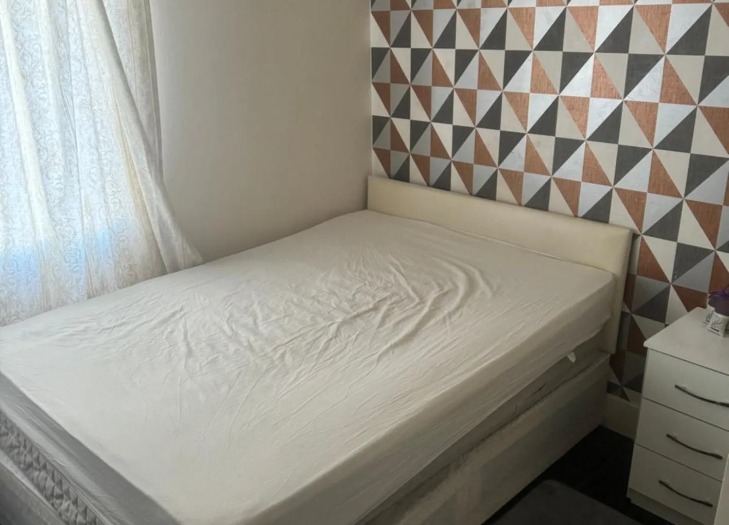 Sammie Shaw Double Room London United Kingdom